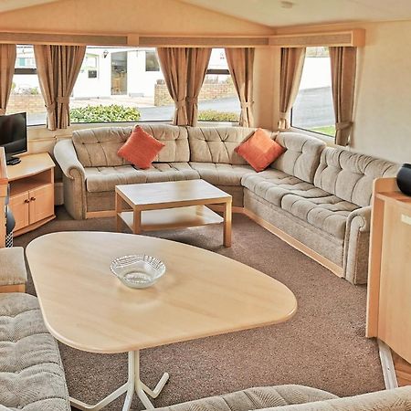 Grondre Holiday Park Clynderwen Exterior foto